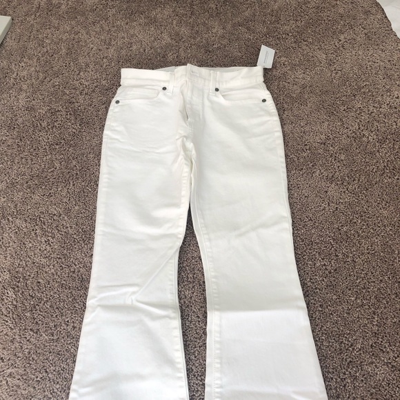 Banana Republic Denim - White Banana Republic Flare Jeans Size 25 Banana Republic Denim - White Banana Republic Flare Jeans Size 25